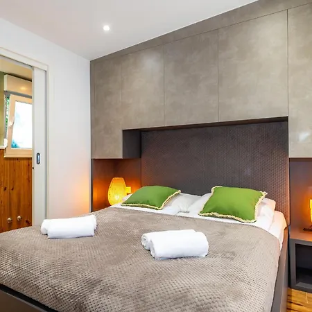 Royal Three וילה