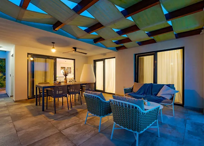 Villa Royal Three Nin